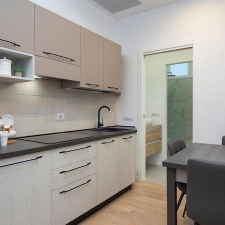 I Host Apartment - Val Strona 6 Milano Ngoại thất bức ảnh