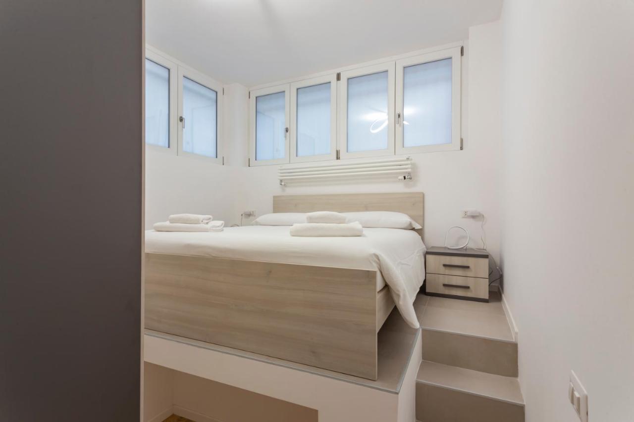 I Host Apartment - Val Strona 6 Milano Ngoại thất bức ảnh