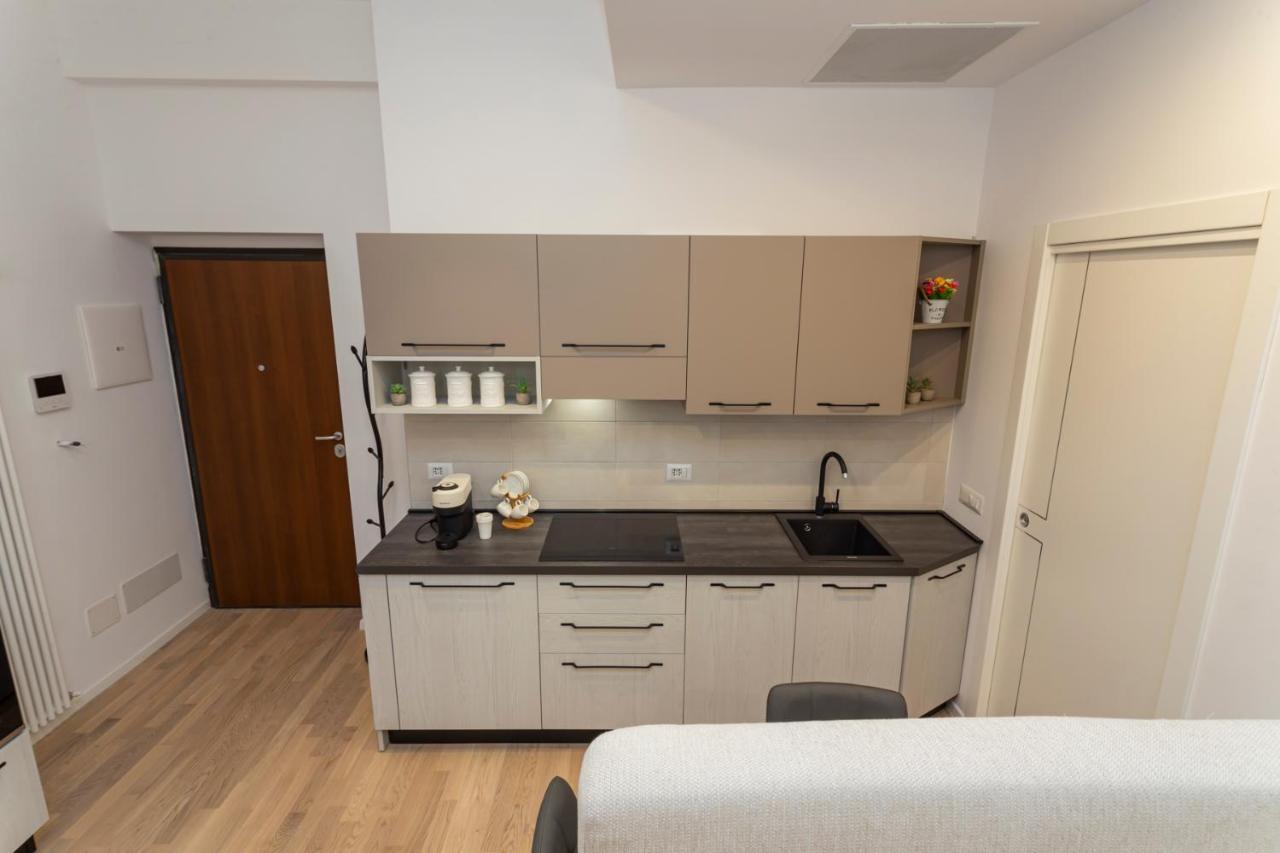 I Host Apartment - Val Strona 6 Milano Ngoại thất bức ảnh